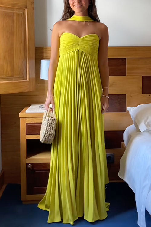 Katrina – Off-the-shoulder maxi dress with lacing and pleated skirt