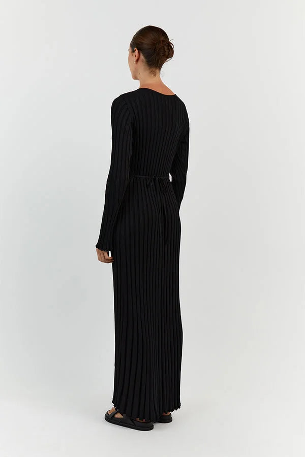 Dianara™ | V-neck knitted midi dress with sleeves (copy)