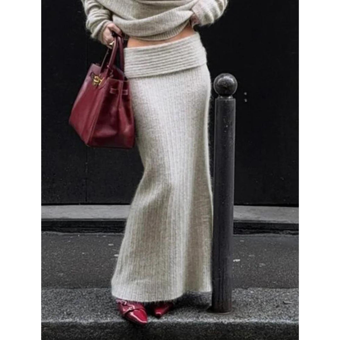 Low-rise Knit Maxi Skirt