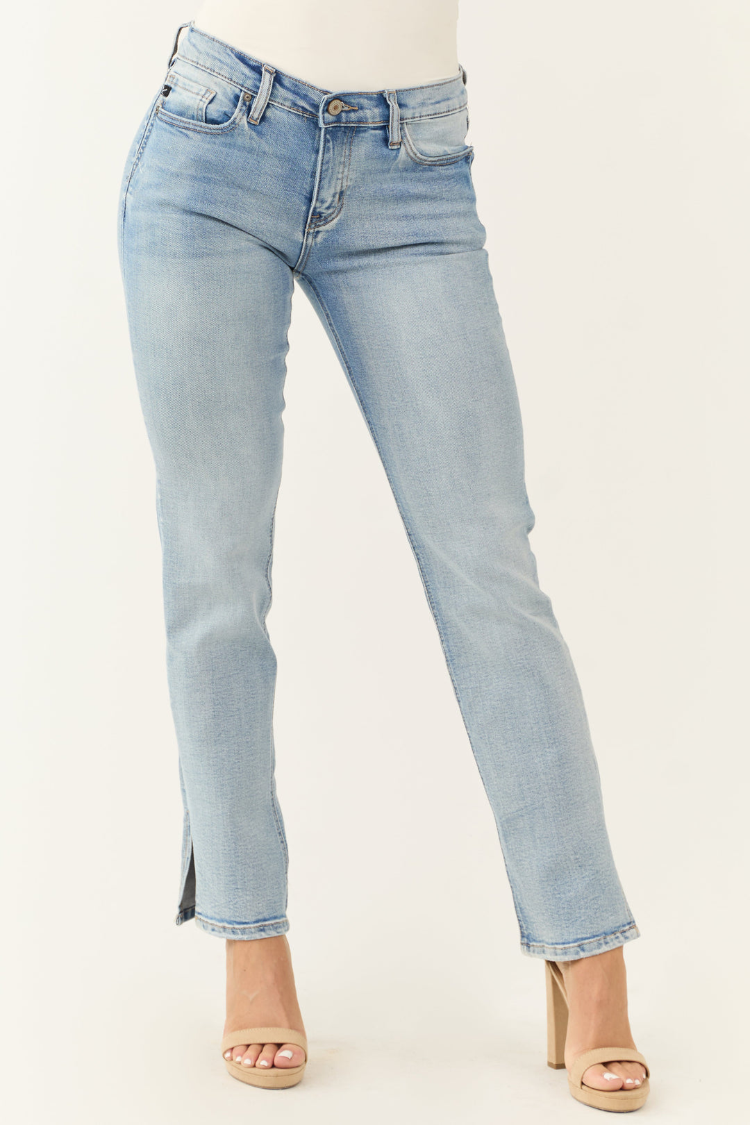 Amelie | Light Blue Straight-Leg Jeans