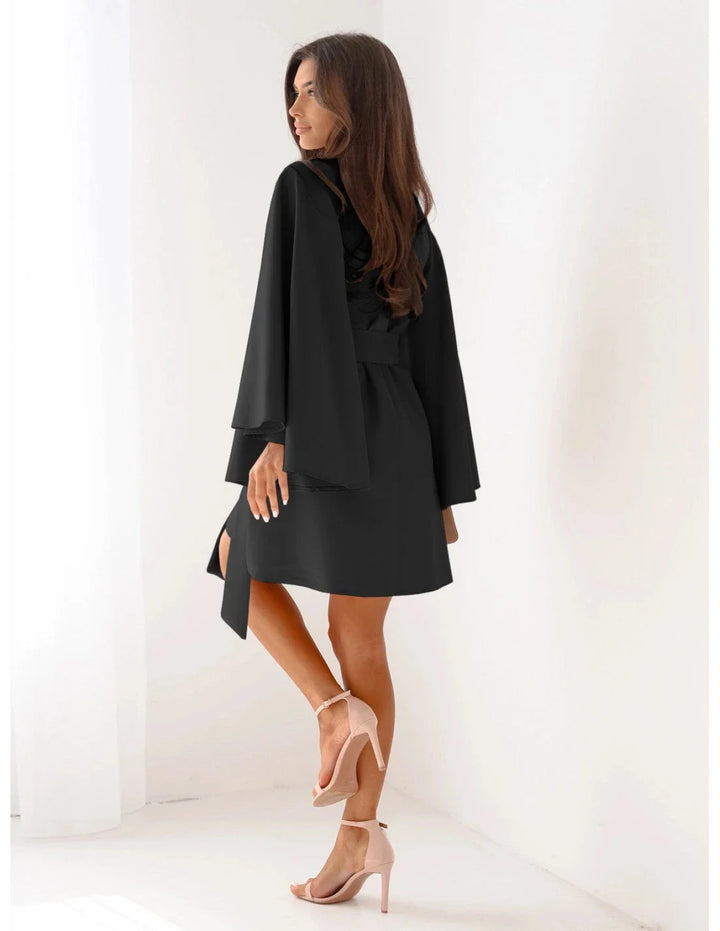 Cora - Elegant Solid Long-Sleeve Dress