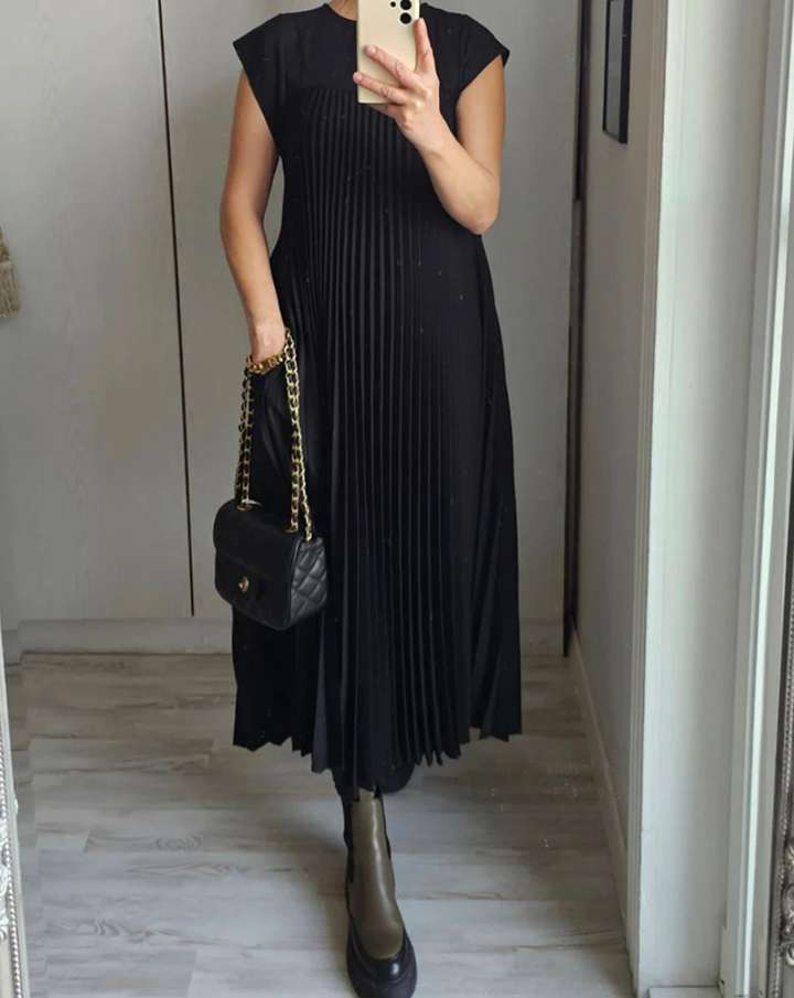 Valerie - Elegant Midi Dress
