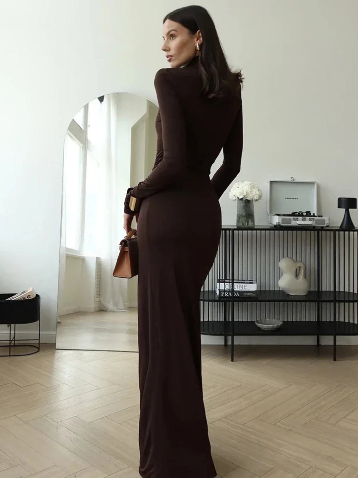 Nyomi™ | Modern dress with high slit