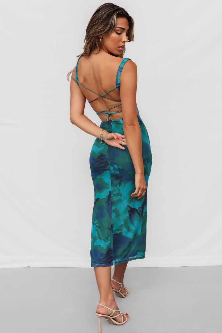 Zirael ™ | Green open-back floral midi dress