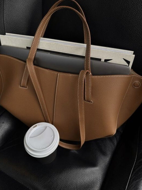 Lirael Tote Handbag