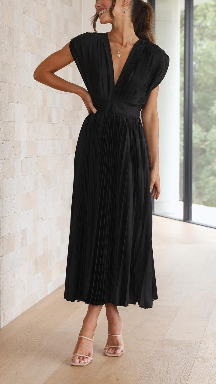 Maria - Elegant Pleated Midi Dress