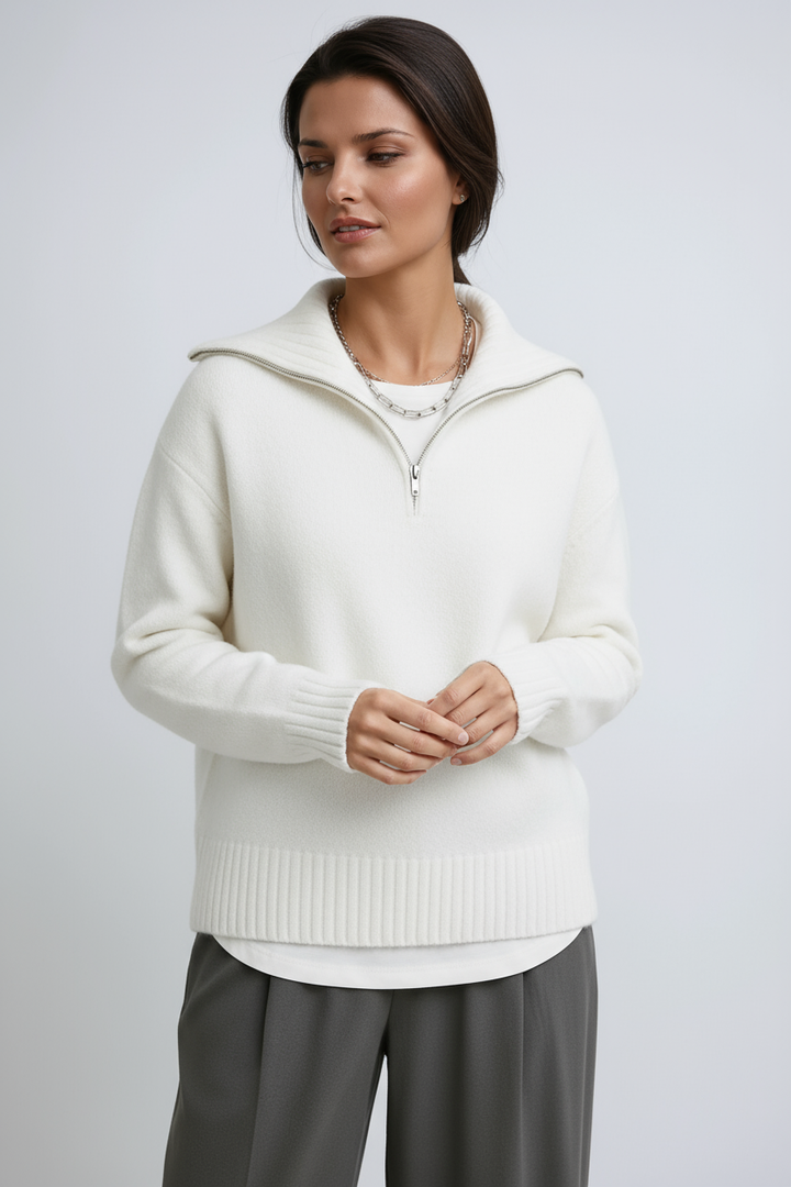 Amara | Knitted Zip-Up Turtleneck