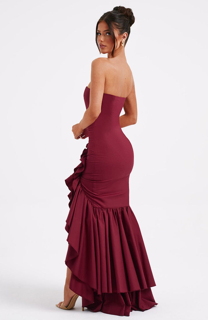 Xyrelle™ | Sleeveless maxi dress with slit and ruffles