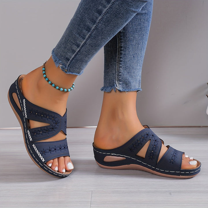 Noëlle™ Lightweight Orthopedic Sandals