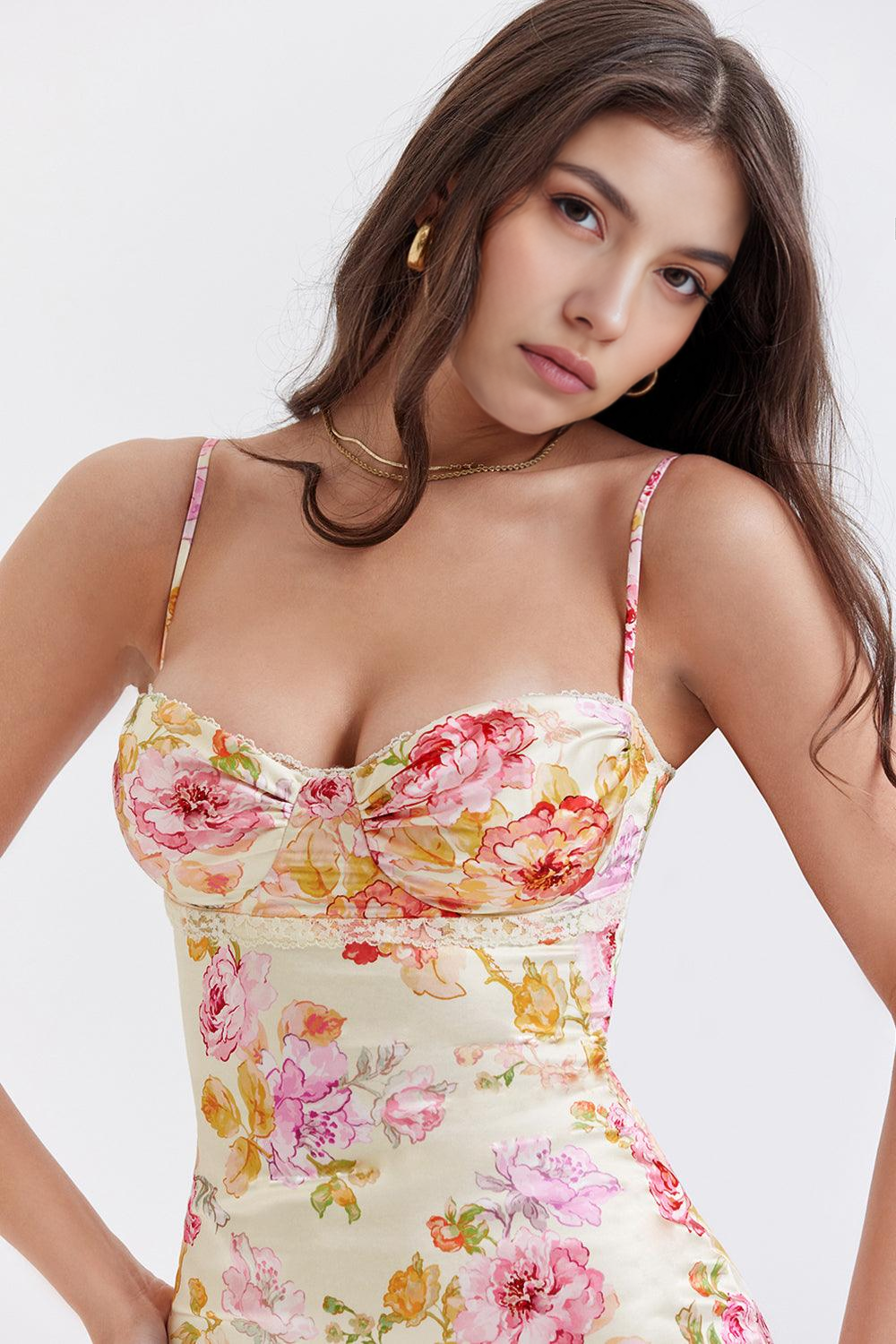 FIORELLA - Charming Floral Maxi Dress