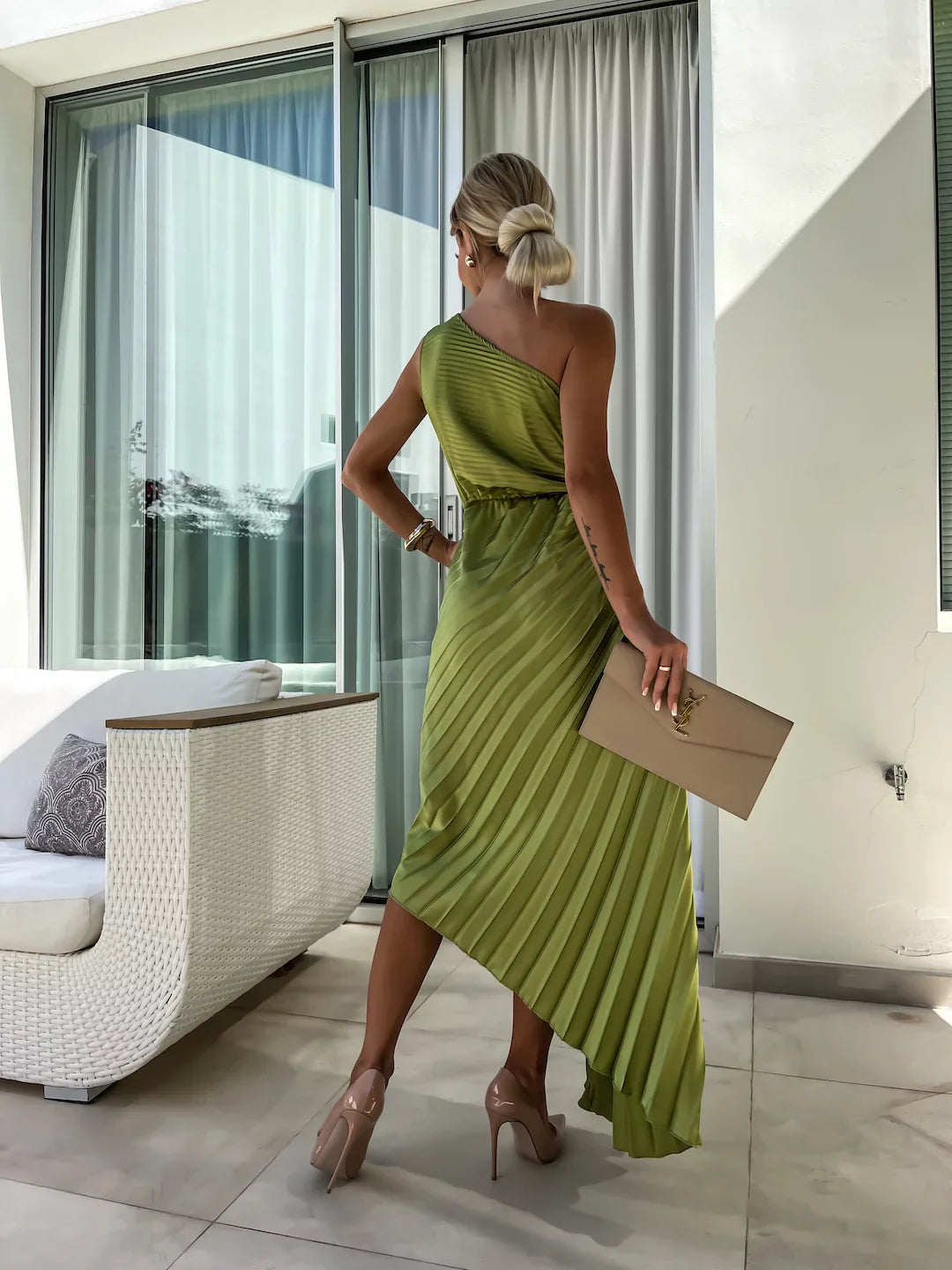 Lizbeth - Maxi abito con spalla a fiori
