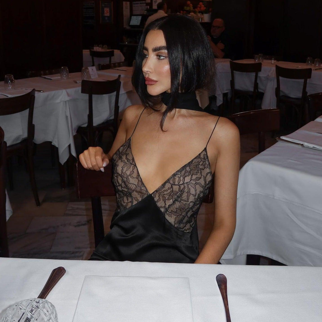 Noreia ™ | Mesh maxi dress with spliced lace