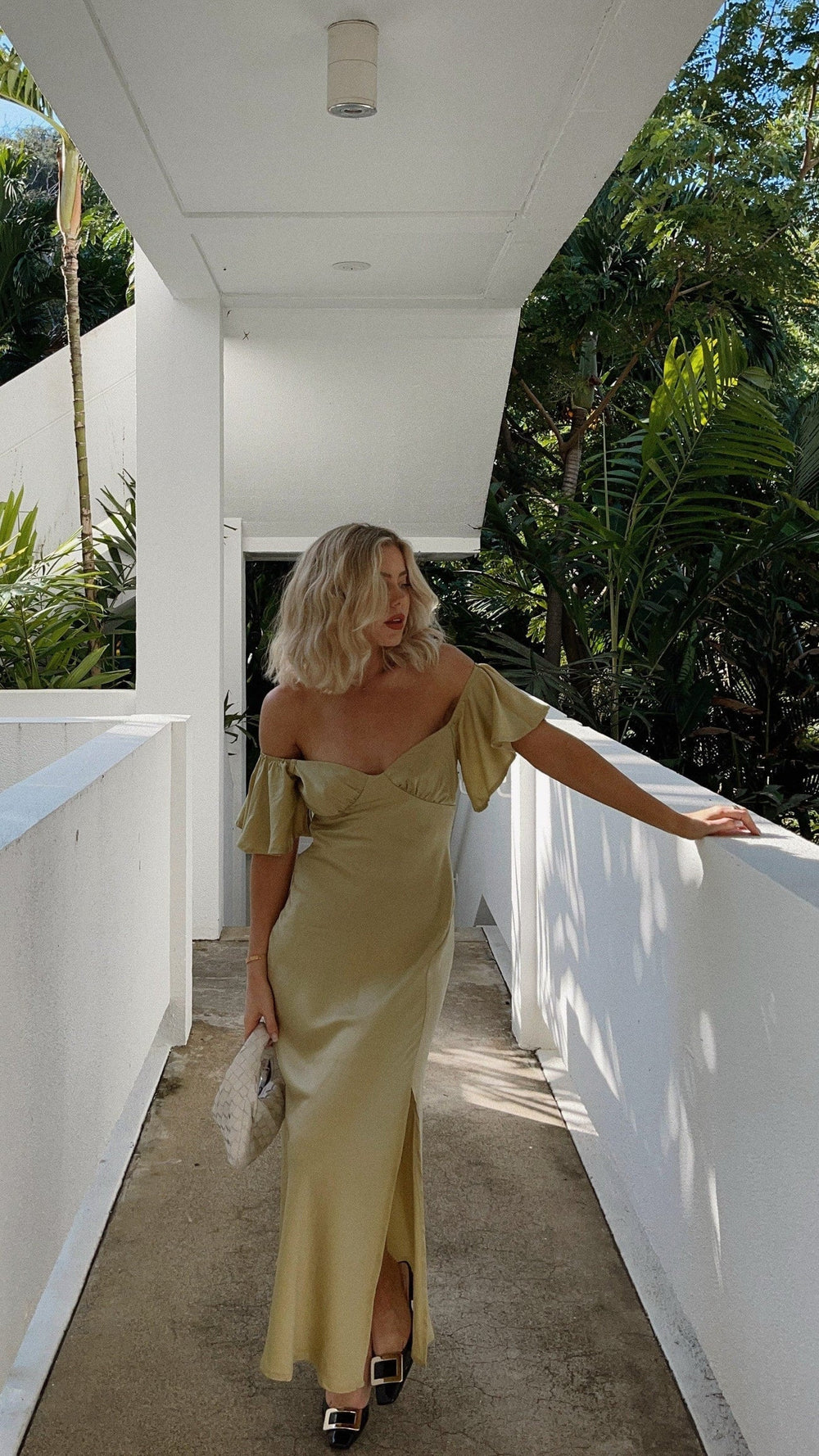 Nalani - Butterfly Sleeve Off-Shoulder Maxi Dress
