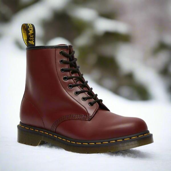 Marten -  Elegant unisex lace-up boot